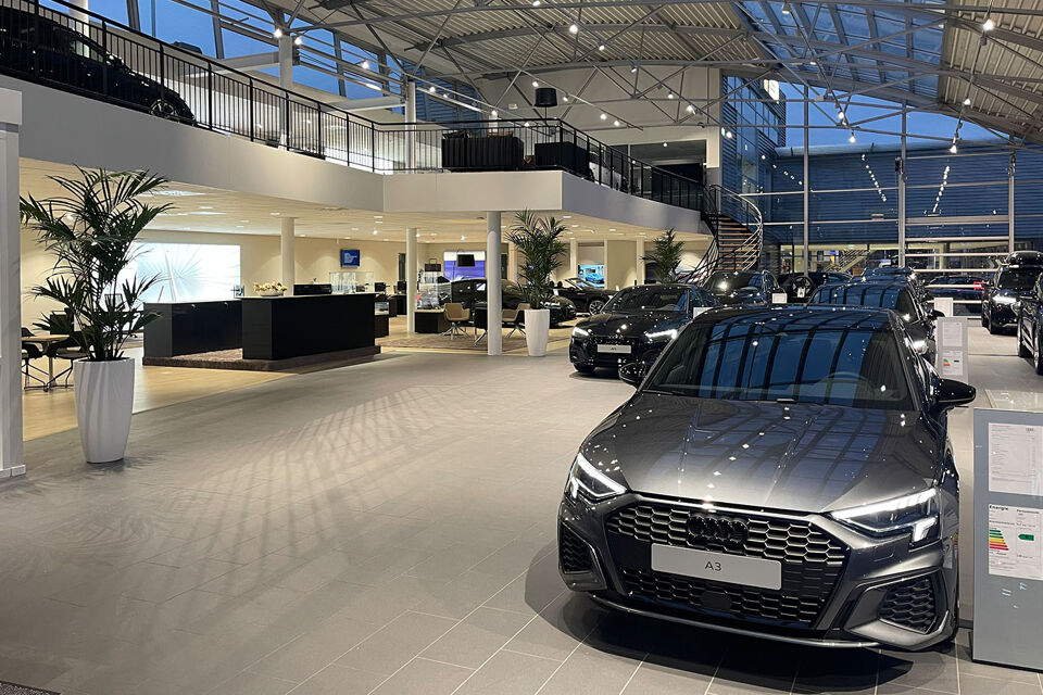 Audi showroom Naarden 3