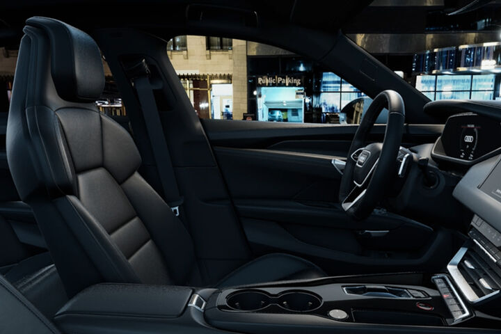 Audi e-tron GT Competition interieur