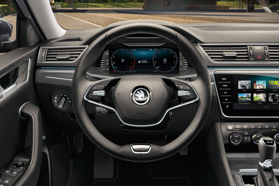 SKODA SUPERB COMBI - Slider 2