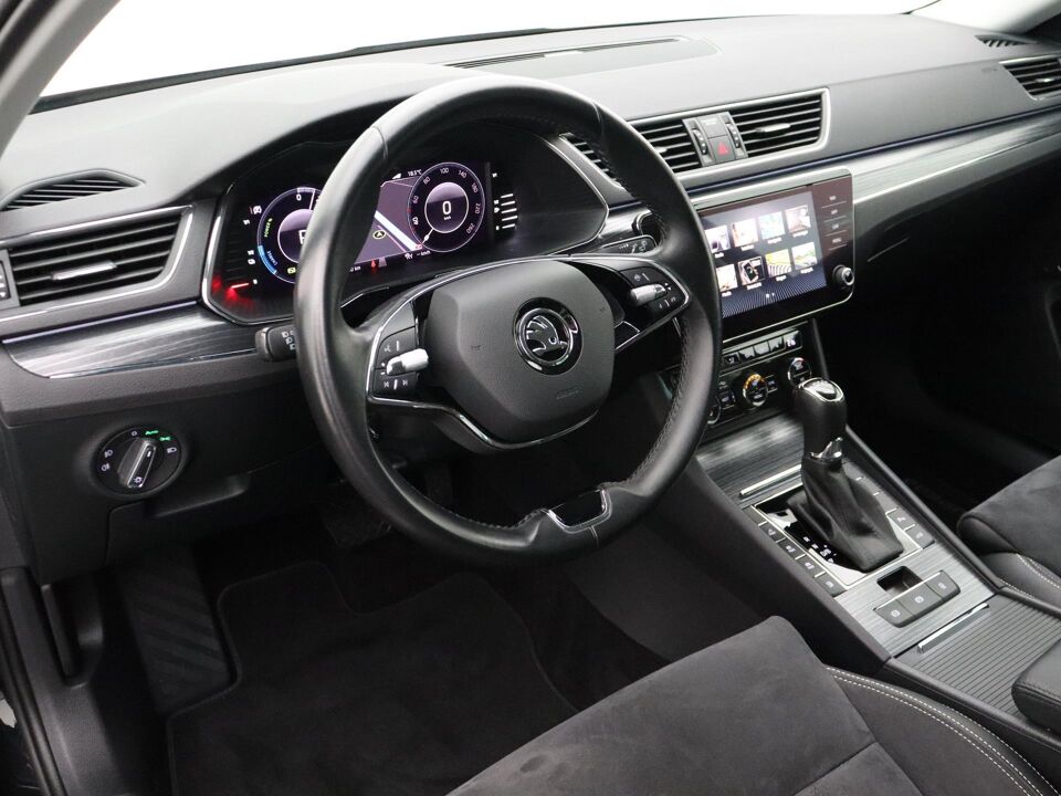 Škoda Superb Combi 1.4 TSI iV Business Edition Plus